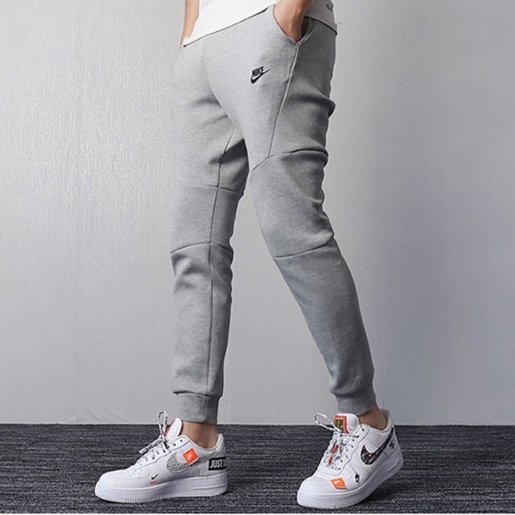 Nike Nike Men's Tech Fleece Slim Fit Jogger Sweatpants Sz XL - Picture 1 of 16